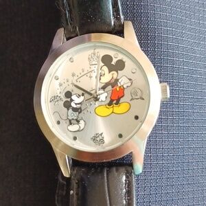 Disney Mickey Through The Years watch ltd release